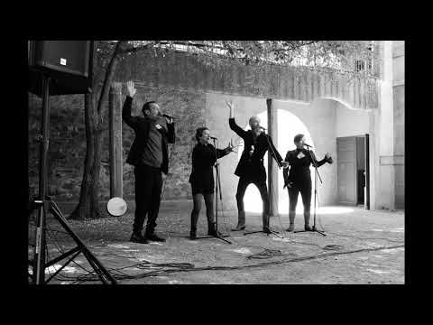 Plus Grand C'est Mieux par les Chanteurs Révolutionnaires SuperSoniques