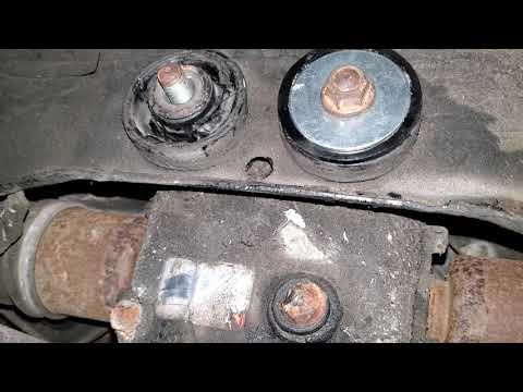 Svx rear diff fix with whiteline diff bushing inserts!
