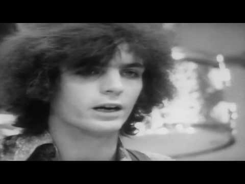 download lagu mp3 mp4 Pink Floyd Apples And Oranges, download lagu Pink Floyd Apples And Oranges gratis, unduh video klip Pink Floyd Apples And Oranges