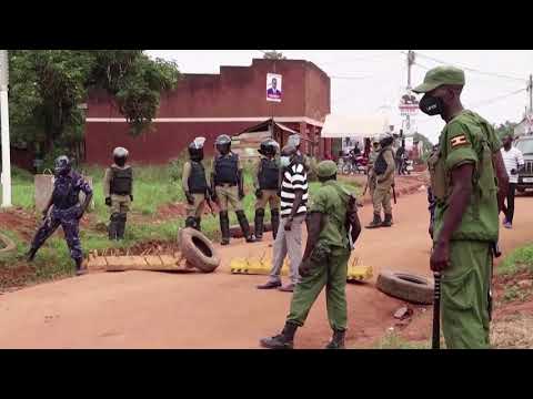 烏干達法院下令釋放波比-沃恩。 (Ugandan court orders freedom for Bobi Wine)