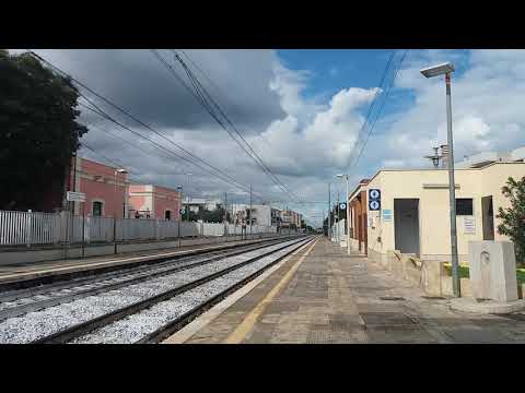 E652 157 per TCS MILANO SMISTAMENTO-BARI LAMASINATA in transito a BARI PALESE MACCHIE