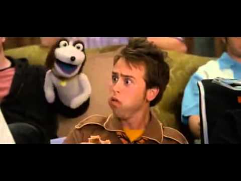 Sydney White no santa claus scene