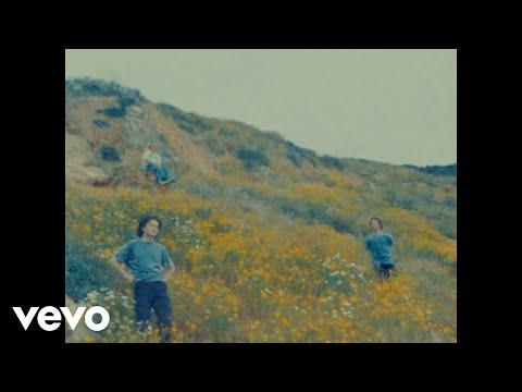 Rec Hall - She Doesn't Get It (Official Video)