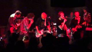 Diamond Rugs - Finale [Richie Valens - Framed cover]( Live at the Earl 12/29/11 ) 1st Show HD