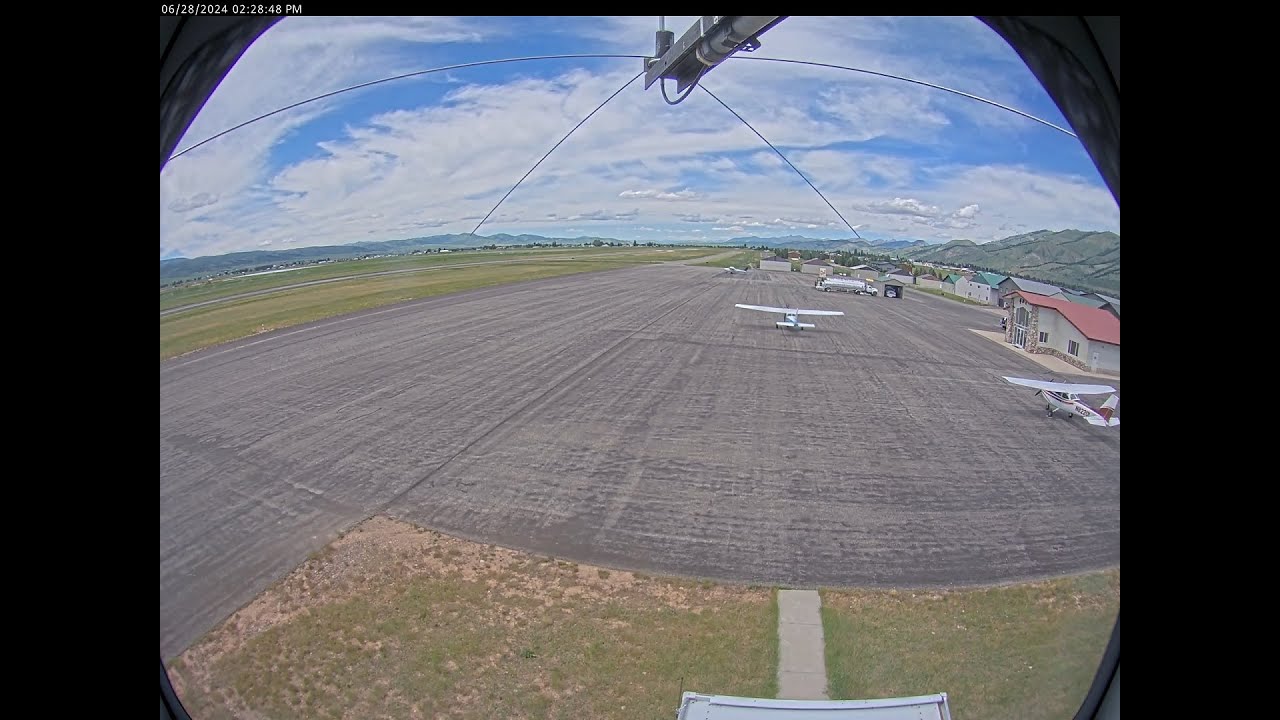 Live webcam view of Afton Airport North Runway View