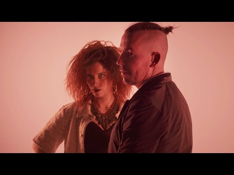 Ела с мен - IVE & Chaz