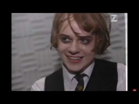 Thumbnail for Henrik Berggren being cool in interviews (w English subs) by Broder Daniel