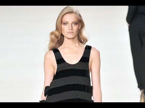 CHLOÉ Fall 2009/2010 Paris - Fashion Channel
