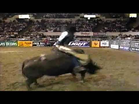 Norman Curry vs Flying J - 97 PBR Billings (84 pts)