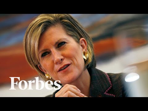 Keynote Interview: Mary Callahan Erdoes | Forbes Women's Summit