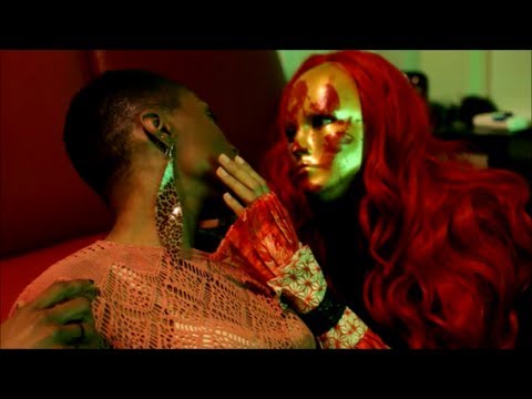 12 Intrigues - April 2013