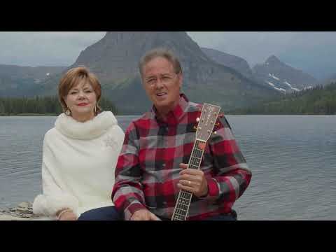 Thumbnail for Go Tell It on the Mountain - We Three Kings - Hark the Herald Angels Sing video