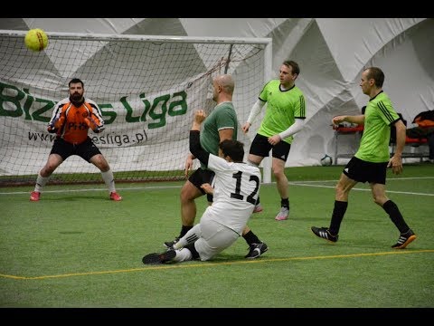 12.12.2017 III Liga B - Lundbeck vs. Porsche Inter Auto