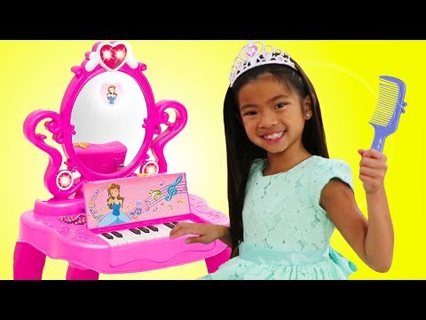 Emma Pretend Play with Makeup Vanity Piano Play Table Toy w/ Disney Rapunzel and Elsa