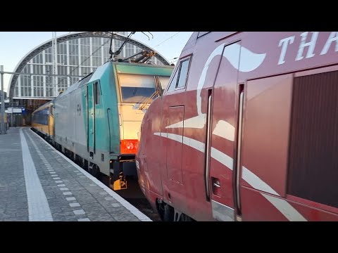 UNIEK! IC Direct sleept kapotte Thalys door Amsterdam Centraal
