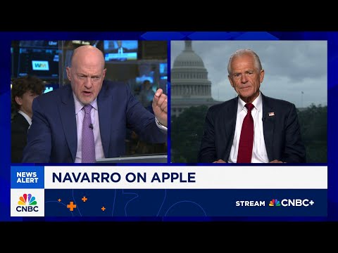 Peter Navarro: 'Inconceivable' that Apple could not produce iPhones outside China
