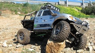 preview picture of video 'Scaler Axial SCX10 Honcho 4x4 - RC - Sardegna - Solanas 9/2/2014'