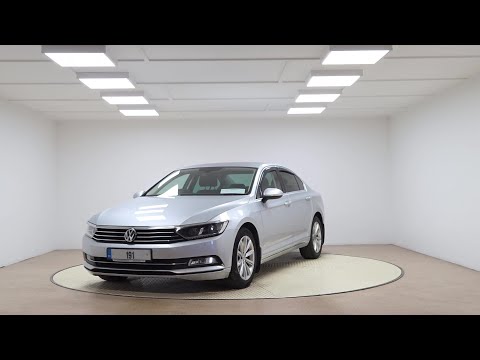 Volkswagen Passat Passat Se Business Tdi  SE Busin - Image 2