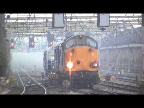 class 37059 on the Nuks going north at Preston