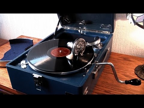 Hmv 102 gramophone - coleman hawkins orchestra