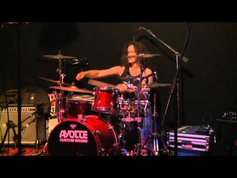 TRUST: MARTIN ENGELIEN & GO MUSIC