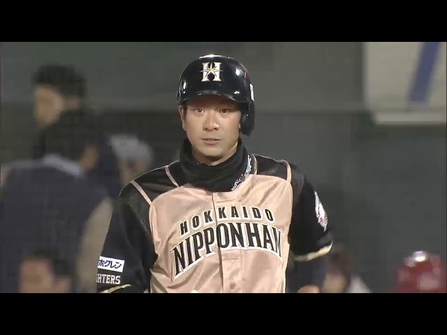 【9回表】4年目のファイターズ・松本 ライト前へ嬉しいプロ入り初安打!! 2015/4/17 E-F