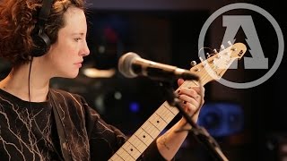 Esmé Patterson - Never Chase a Man - Audiotree Live