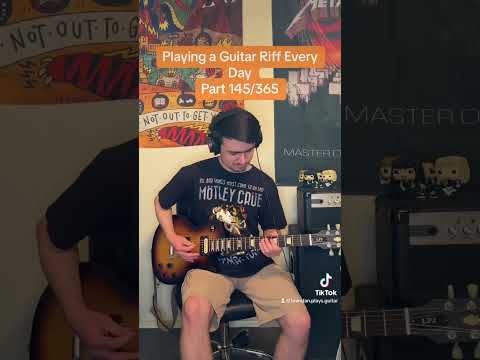 Playing a Guitar Riff Every Day Part 145/365: Live Wire - Mötley Crüe