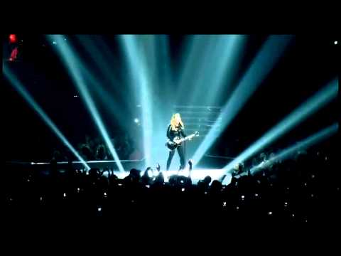 Madonna - I Don't Give A (Feat. Nicki Minaj) [The MDNA Tour DVD]