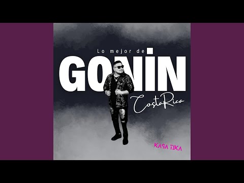 Playa montaña y sol