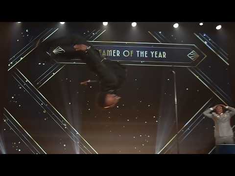 Speed wins and does a back flip at the Streamer Awards