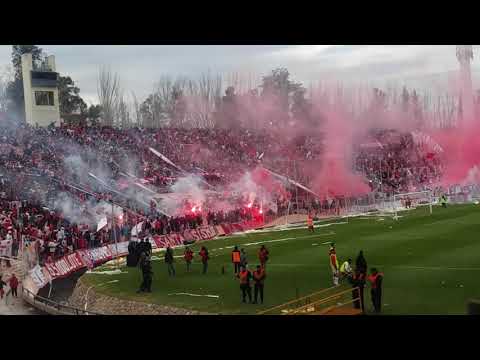 "LA HINCHADA DE HURACAN LAS HERAS LA NÂ°1 LA MAS GRANDE DE MENDOZA" Barra: La Banda Nº 1 • Club: Huracán Las Heras