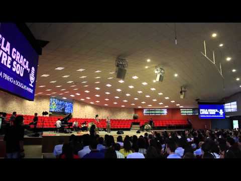 Pela Graça Livre Sou - Douglas Marini e Rafaela Pinho