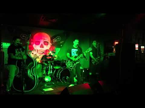 The Grave Slaves - In The Shadows - Live @ The Karman Bar 07-25-15