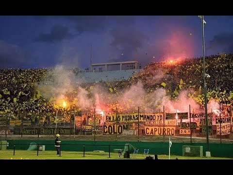 "Previa + Entrada de los Bombos  (#Nacional VS #Peñarol) â€¢SEGUIMOS INVICTOS EN LA TRIBUNAâ€¢" Barra: Barra Amsterdam • Club: Peñarol