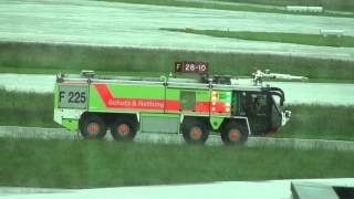 preview picture of video 'Fire Truck - Zurich Kloten Airport ZRH'