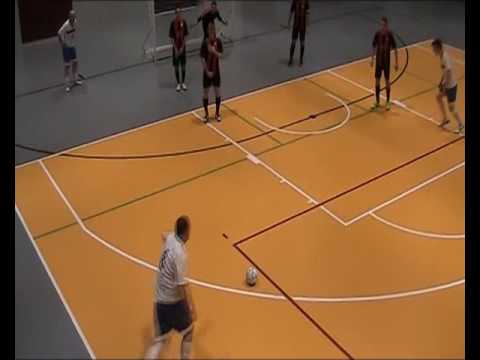 070417 Calcio di punizione Levico Terme e parata Futsal Piné sullo 0 1