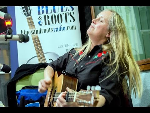 LIVE@Blues On The Hill presents Fiona Boyes [part one]