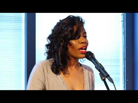 Star Sessions: Mae C.