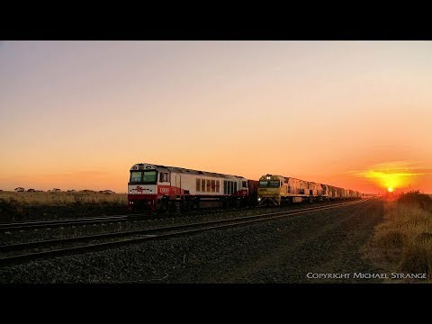 2PM5 Overtakes 7922V At Gheringhap - PoathTV Australian Trains & Railways