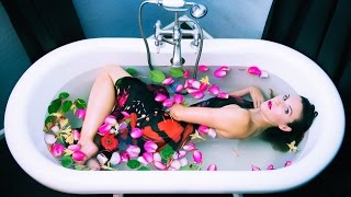 Rub a Dub Dub, Flowers in the Tub!
