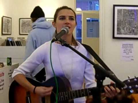 Ana Free screws up a perfectly nice song =P