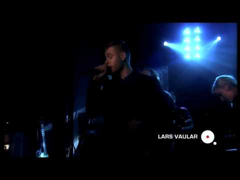 Bjørn Eidsvåg - Skyfri Himmel (Lars Vaular og Eva Weel Skram) (NRK Lydverket)