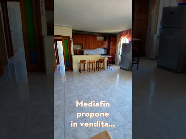 VENDESI APPARTAMENTO BEN RIFINITO CON POSTO AUTO - Rif. 2273