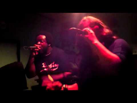 Carnage and Desdamona (ILL Chemistry) Performing at the 218 Bar