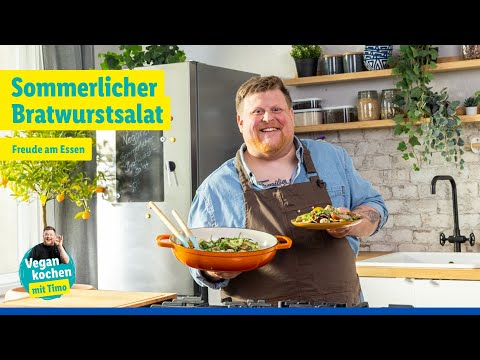 Vegan kochen mit Timo: Veganer sommerlicher Bratwurstsalat