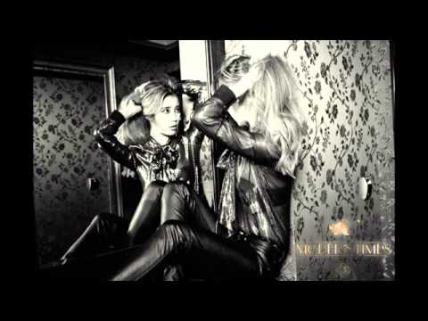 [Clean Instrumental] IU - Love of B 을의 연애 (With 박주원)