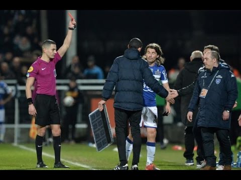 Bizarre carton rouge de Yannick Cahuzac