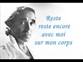 Charles Aznavour  RESTE / paroles en video et traduction anglais ci-dessous