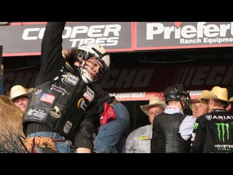 Stetson Lawrence rides Fire Bender for 86.75 points (PBR)